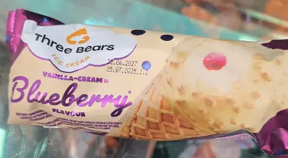 Three Bears Vanilla Cream and Blueberry Ice Cream Cone 70 g